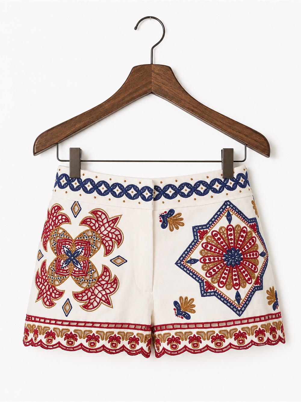 FARM Rio Mary’sTiles Embroidered Shorts • Size XL • NWT SEEN ON GWYNETH PALTROW